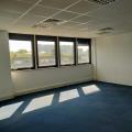 Location de bureau de 254 m² à Bruges - 33520 photo - 3