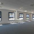 Location de bureau de 155 m² à LES-MILLES - 13290 photo - 4