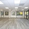 Location de bureau de 193 m² à LES-MILLES - 13290 photo - 5