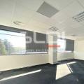 Location de bureau de 980 m² à Rillieux-la-Pape - 69140 photo - 2