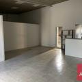 Location de local commercial de 100 m² à Villeneuve-lès-Béziers - 34420 photo - 1