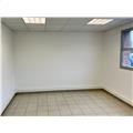 Location d'entrepôt de 635 m² à Chambly - 60230 photo - 7