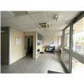 Location d'entrepôt de 523 m² à Les Clayes-sous-Bois - 78340 photo - 7