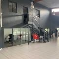 Location d'entrepôt de 2 190 m² à Pluguffan - 29700 photo - 1