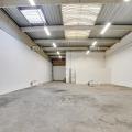 Location d'entrepôt de 2 352 m² à Saint-Ouen-l'Aumône - 95310 photo - 5