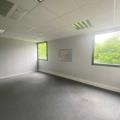 Bureau à vendre de 102 m² à Chartres-de-Bretagne - 35131 photo - 3