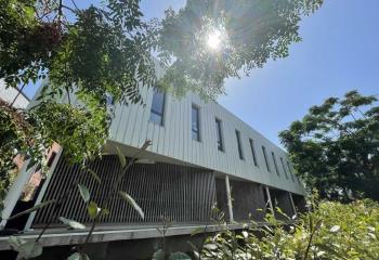 Location bureaux - Zone d'activités Terre de Camargue  à Aigues-Mortes - 30220