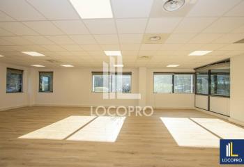 Location bureaux - Parc du Golf, accès sécurisé  à Aix-en-Provence - 13100