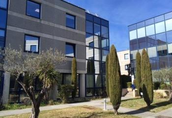 Location bureaux - Proche autoroute A8/A51 et gare TGV  à Aix-en-Provence - 13100