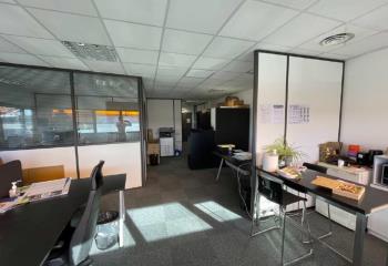 Location bureaux - Pôle d'Activité  à Aix-en-Provence - 13100