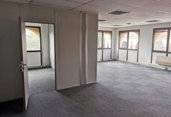 Location bureaux - Parc d'Ariane, proche A51 et A8  à Aix-en-Provence - 13100