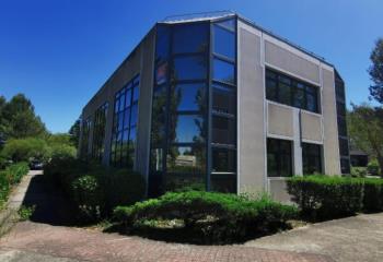 Location bureaux - Parc du Golf, proche A7/A8/A51  à Aix-en-Provence - 13100
