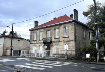 Louer des bureaux au centre d'Ambarès-et-Lagrave  à Ambarès-et-Lagrave - 33440