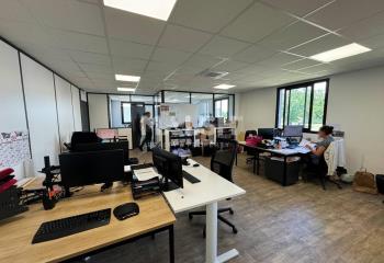 Location bureaux - Proche autoroute A72