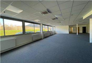 Bureaux à louer - Parc des Glaisins, proche transports  à Annecy-le-Vieux - 74940