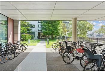 Location bureaux - Quais de Seine, proche transports  à Asnières-sur-Seine - 92600
