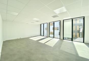 Location bureaux - Proche RER C Les Grésillions  à Asnières-sur-Seine - 92600
