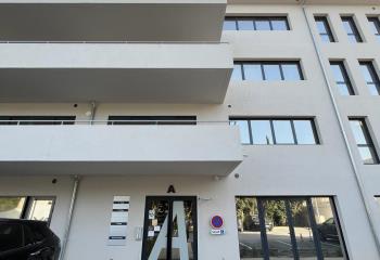 Location bureaux - Proche Ville et zone des Paluds  à Aubagne - 13400