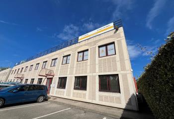 Location bureaux - Proche Transilien et autoroutes A50 et A52  à Aubagne - 13400