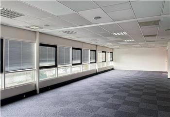 Bureaux à louer proche du Square Aimé Césaire -  à Aubervilliers - 93300