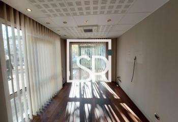 Location bureaux centre-ville - Proche bus ligne 13  à Aubière - 63170