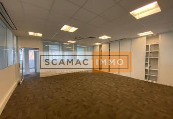 Location bureaux - Proche métro et gare  à Bagneux - 92220