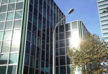 Location bureaux - Proche Porte de, métro Galliéni et périphérique  à Bagnolet - 93170