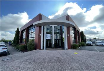 Location bureaux - Proche Aéroport Toulouse-Blagnac  à Beauzelle - 31700