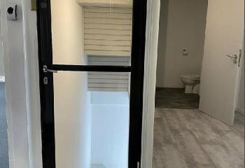 Location bureaux, proche Toulouse, zone artisanale  à Beauzelle - 31700