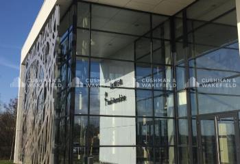 Bureaux à louer en immeuble récent proche Brumath à  à Bernolsheim - 67170