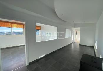 Location bureaux Sophia Antipolis - Proche Antibes, accès PMR  à Biot - 06410