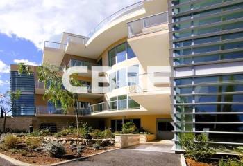 Location bureaux Sophia Antipolis - Proche autoroute A8, bus, gare TGV et aéroport  à Biot - 06410