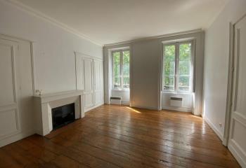Location bureau (33000) - 61 m²
