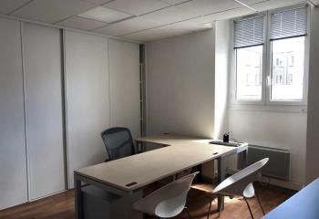 Location bureaux - Port de commerce, proche bus, tram et gare  à Brest - 29200