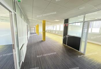 Location bureaux - Secteur Eau Blanche, proche tram et bus  à Brest - 29200