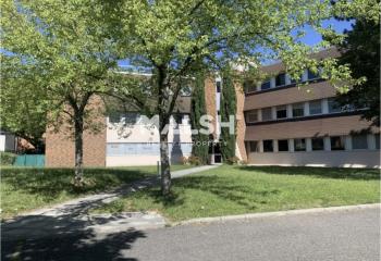 Location bureaux - Proche autoroute A43 et périphérique Laurent Bonnevay  à Bron - 69500