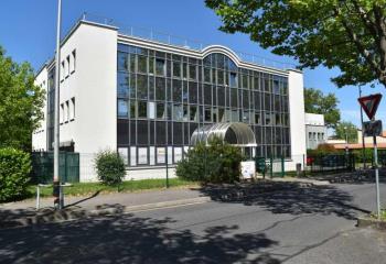 Bureaux à louer - Proche A43, Tram T2, Bus et Gare TGV Part-Dieu  à Bron - 69500