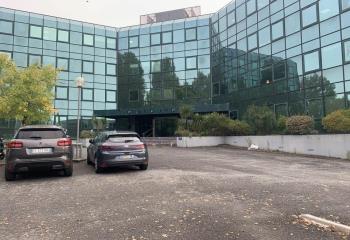 Location bureaux - Proche Rocade et Tramway Ligne C