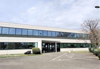 Location bureaux - Proche autoroute et RN 20  à Bruguières - 31150
