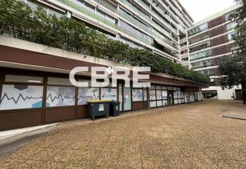 Location bureaux - Proche autoroute A8 et gare TGV  à Cannes - 06400