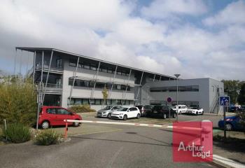 Location de bureaux à - Proche autoroute des deux mers