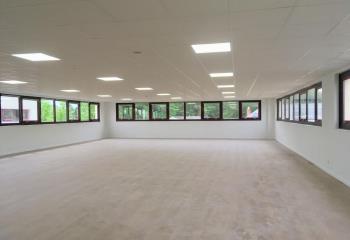 Bureaux à louer - Proche Nantes, accès périphérique et bus