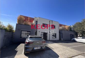 Location bureaux - Proche périphérique, bus et aéroport