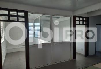 Location bureau à - Périphérie  à Cayenne - 97300