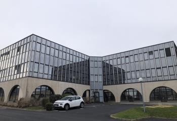 Location bureaux - Proche Rocade Sud et commerces  à Cesson-Sévigné - 35510