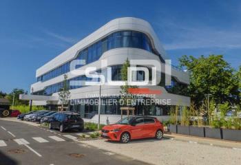 Location bureaux - Proche A6/M6 et bus 21  à Champagne-au-Mont-d'Or - 69410