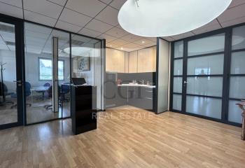 Bureaux à louer - A7  à Champagne-au-Mont-d'Or - 69410
