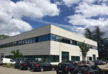 Location bureaux - Proche A6, A89 et Périphérique Nord  à Champagne-au-Mont-d'Or - 69410