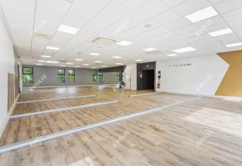 Location bureaux, zone industrielle Marché Rollay, proche RER A  à Champigny-sur-Marne - 94500