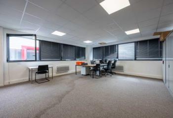 Location bureaux, proche A4 et RER Val d'Europe